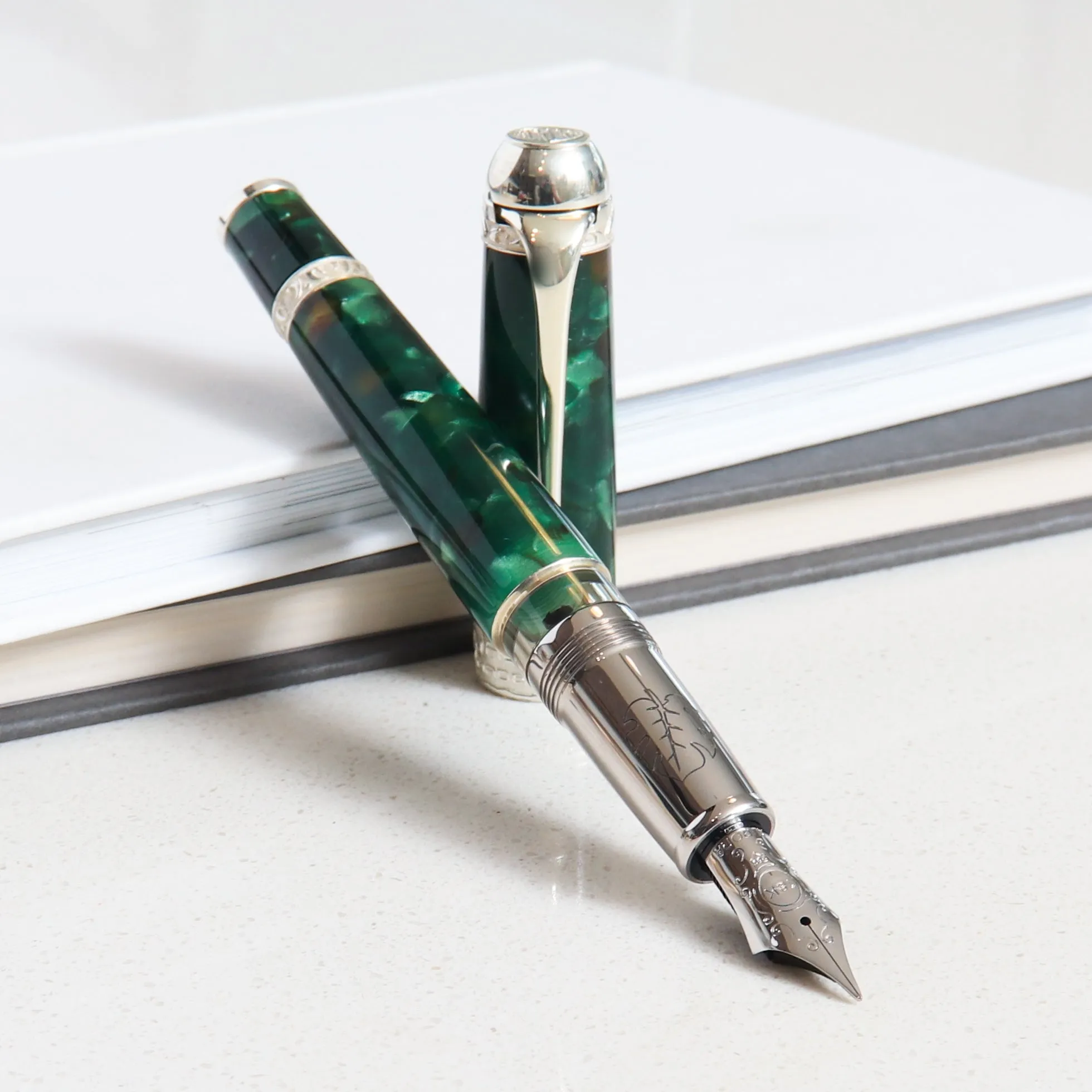 Aurora Ambienti Jungle Fountain Pen