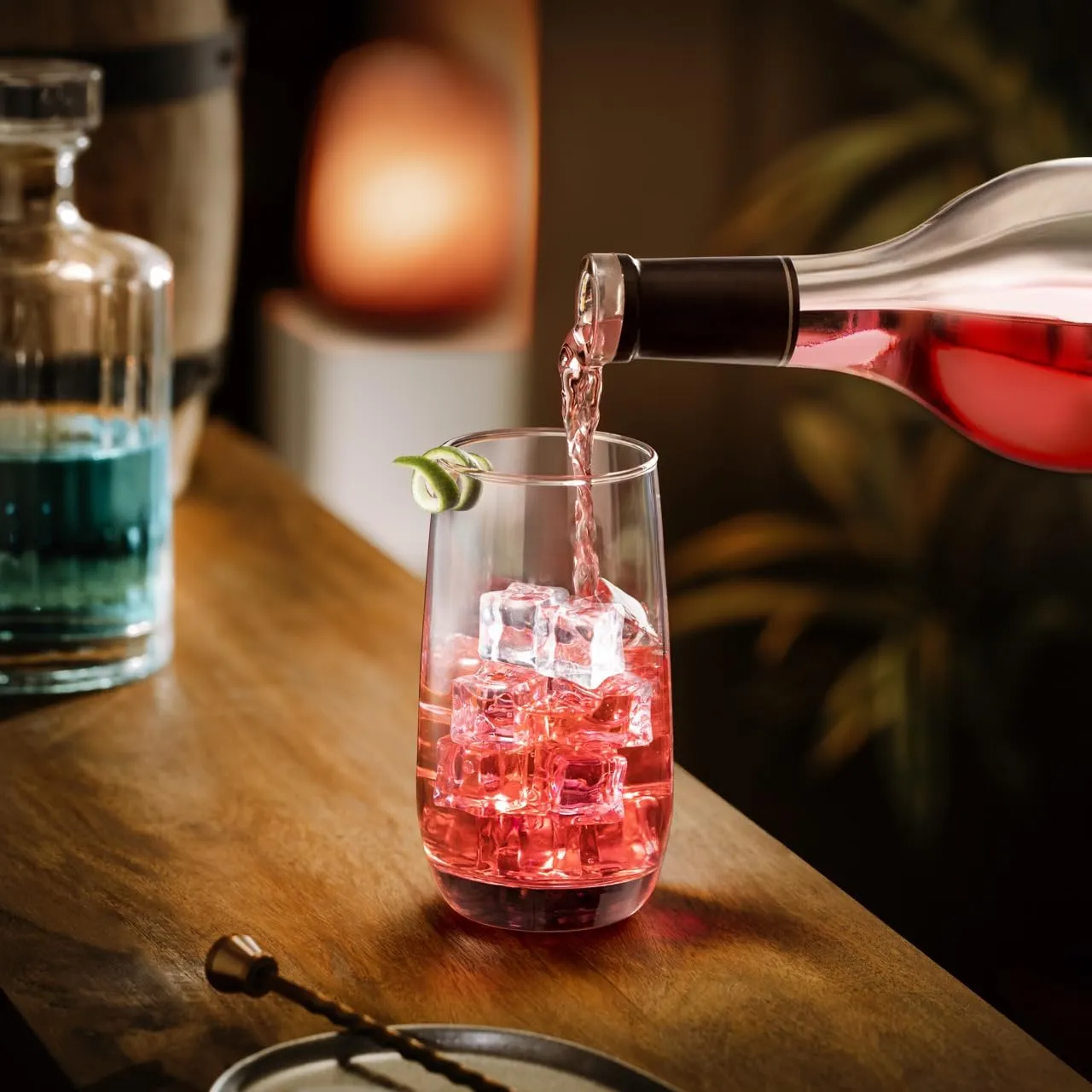 Bar&More | Musica | Premium Cocktail Glass | Set of 6 | 335ml & 300g | Martini, Negroni, Margarita, Daiquiri Glass | Glassware Gift Set | Elegant Tall Crystal Highball Juice Glasses