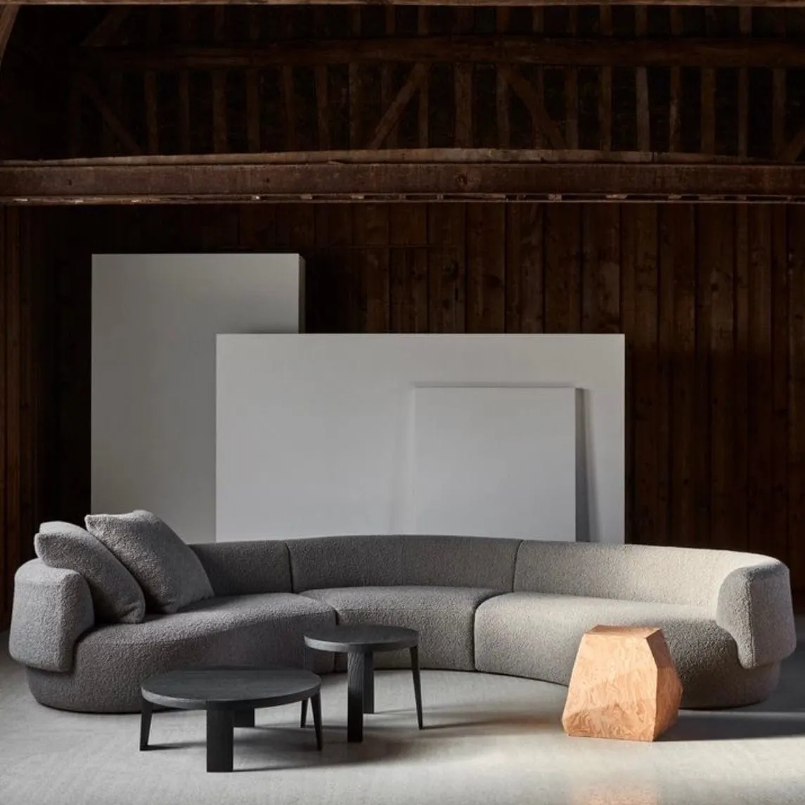 Evan Curve Sofa