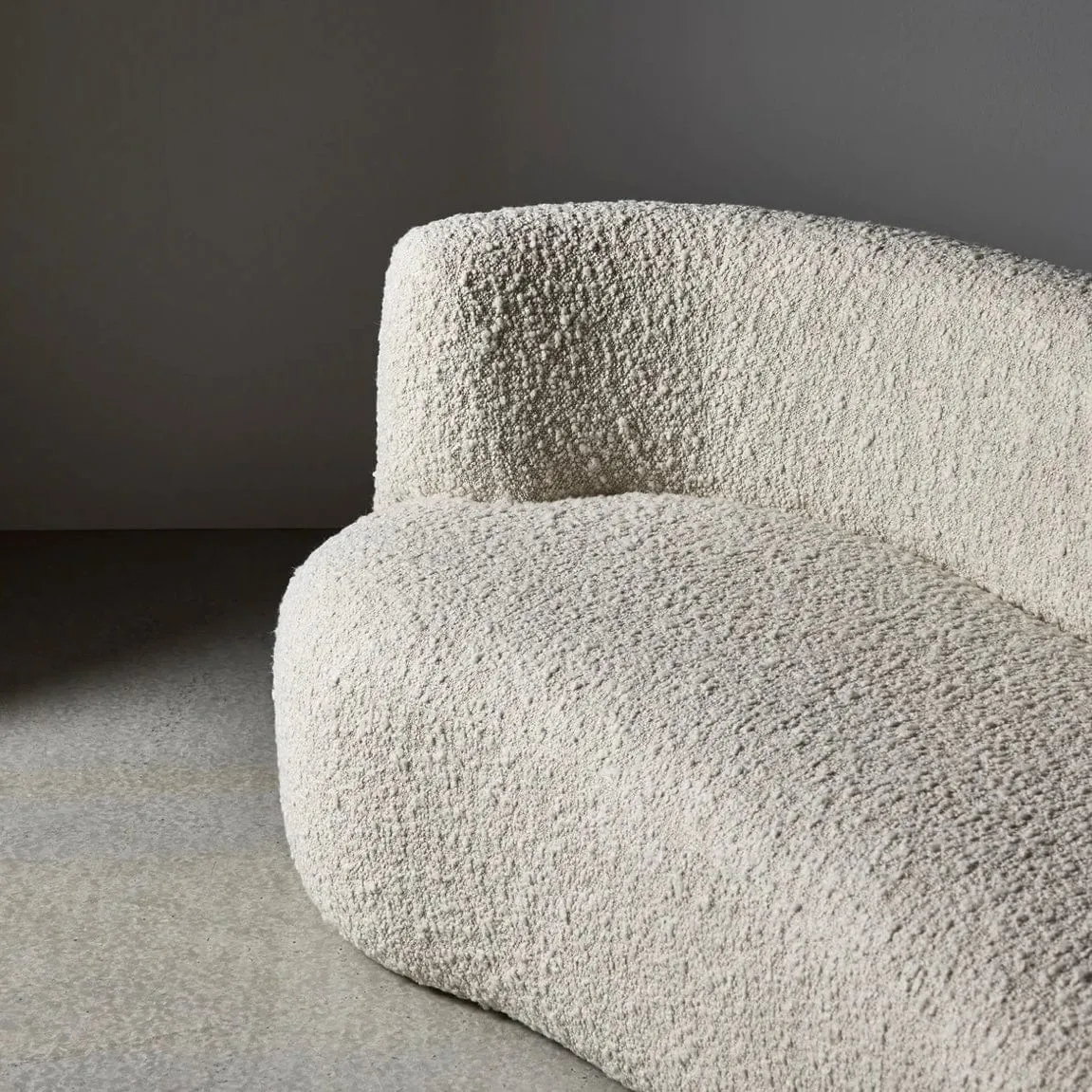 Evan Curve Sofa
