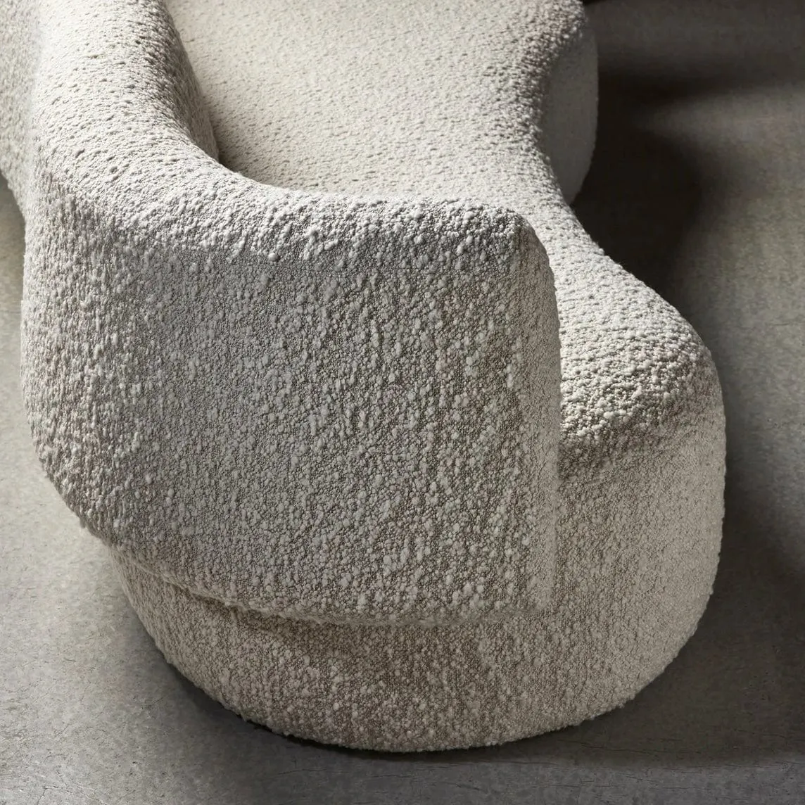 Evan Curve Sofa