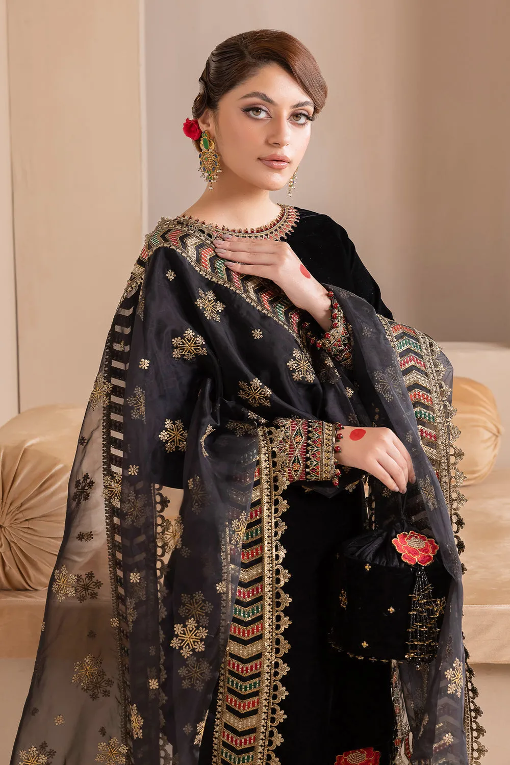 Festive '23 - Embroidered Velvet Uf-427