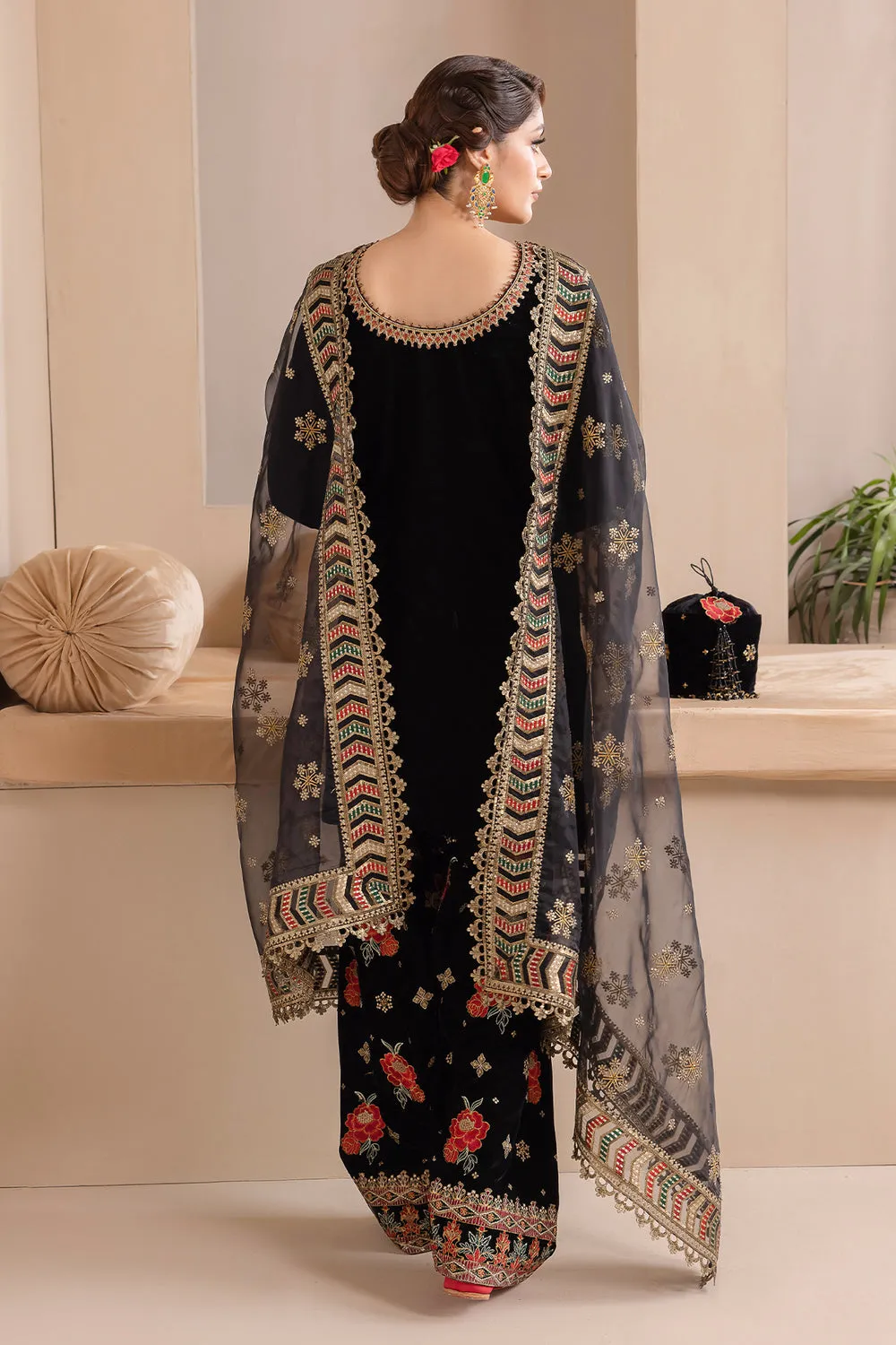 Festive '23 - Embroidered Velvet Uf-427