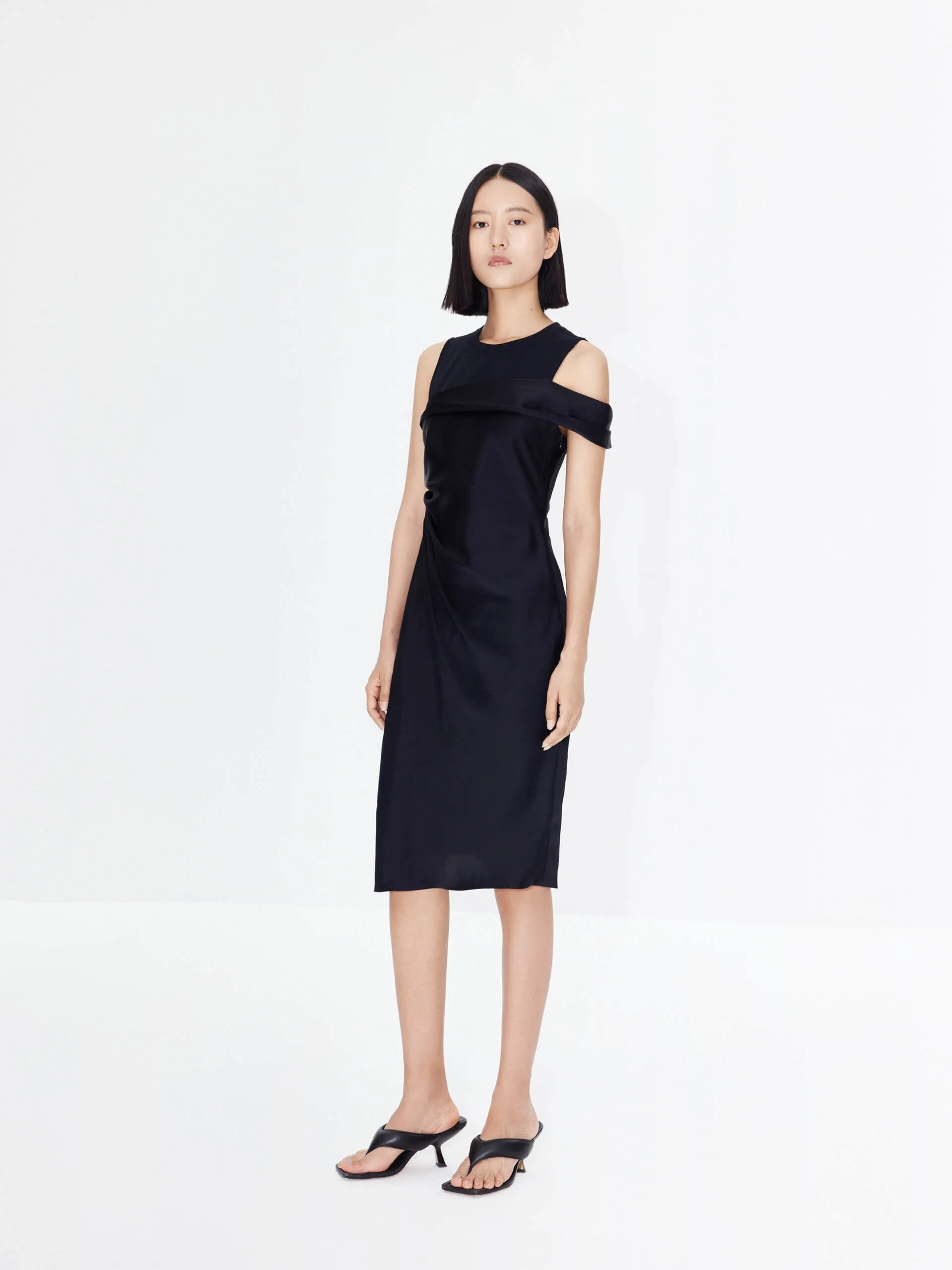 Off Shoulder Pleated Dress