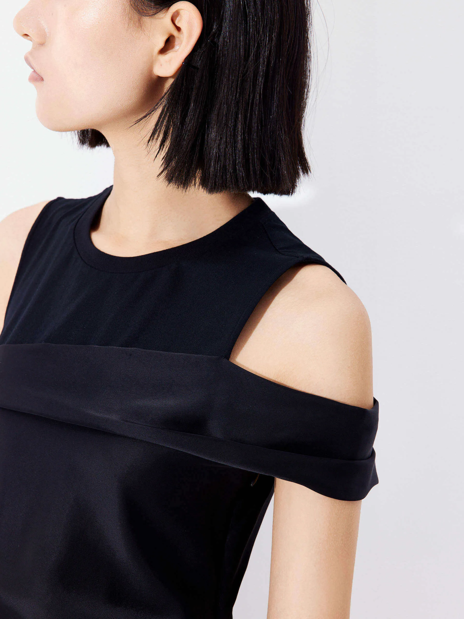 Off Shoulder Pleated Dress