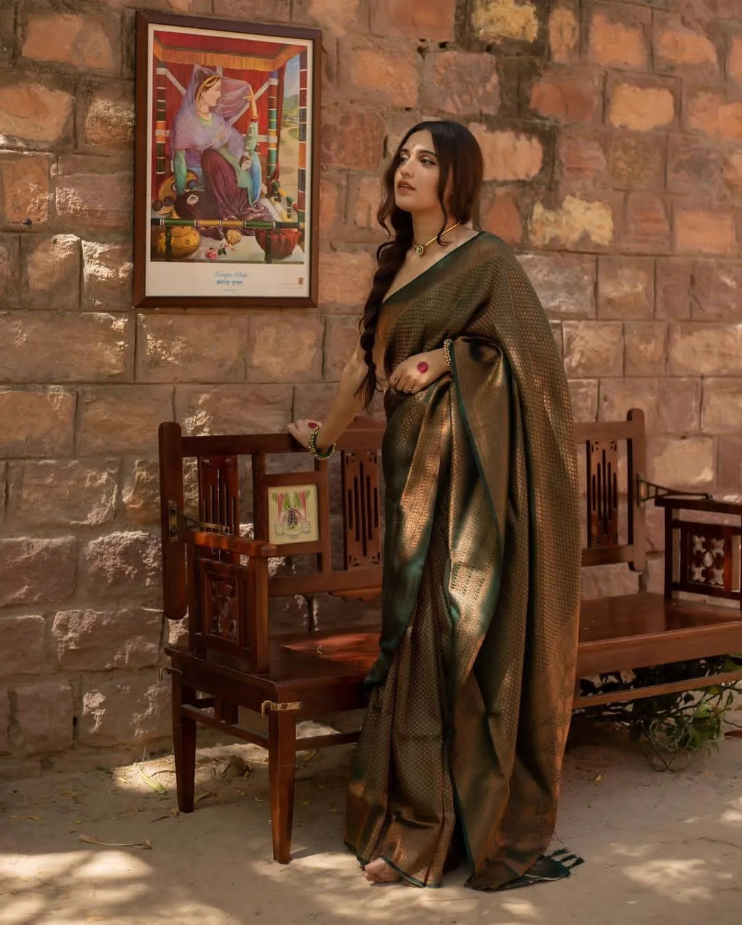 Smashing Dark Green Soft Silk Saree With Snazzy Blouse Piece