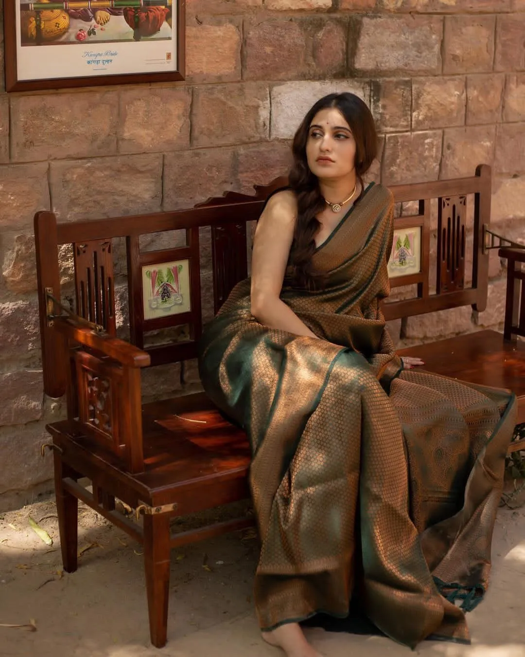 Smashing Dark Green Soft Silk Saree With Snazzy Blouse Piece