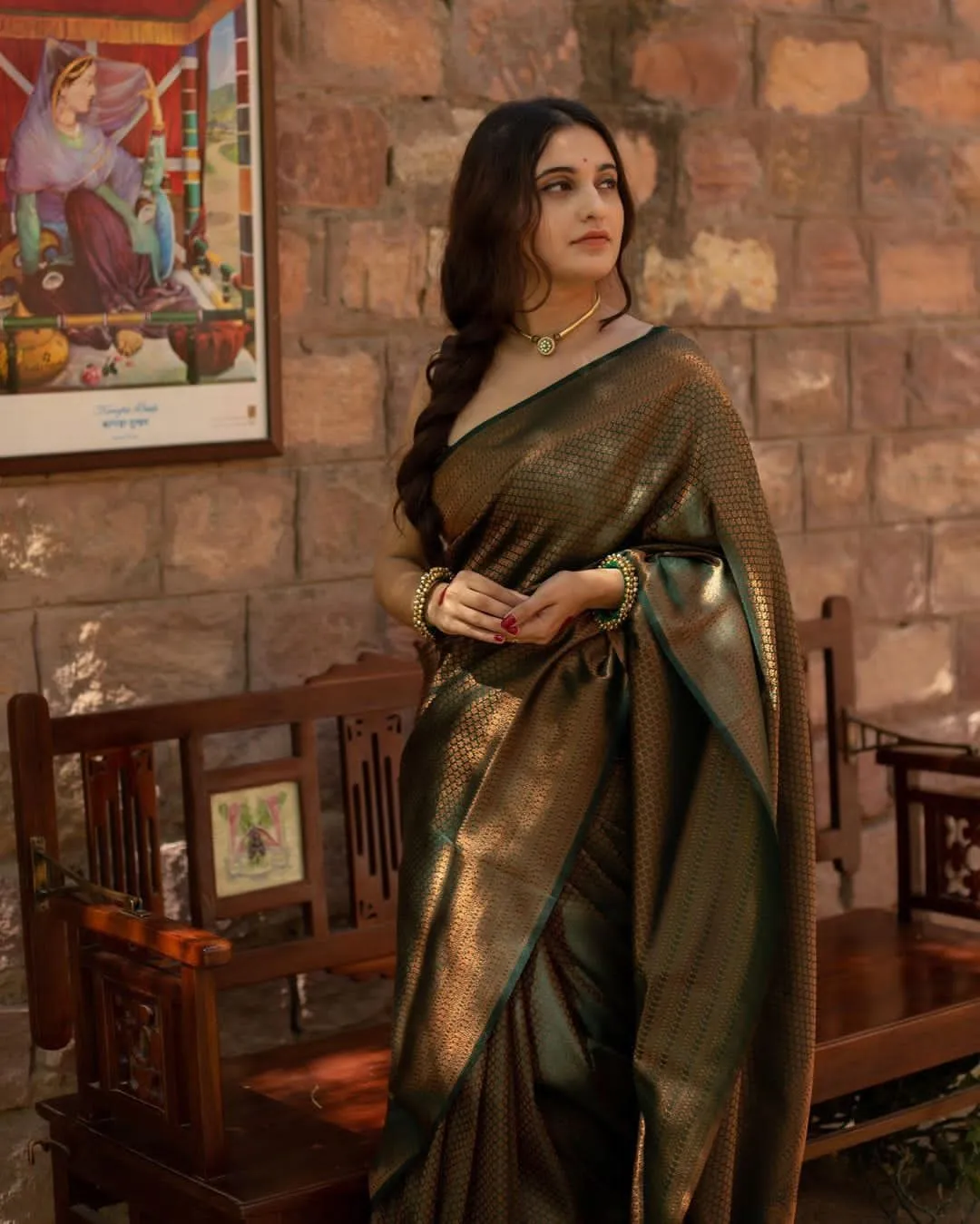 Smashing Dark Green Soft Silk Saree With Snazzy Blouse Piece