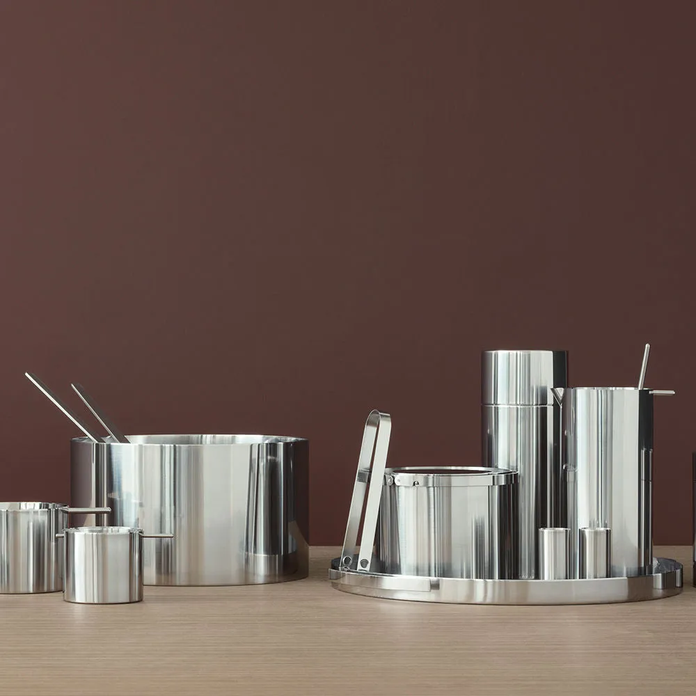 stelton | arne jacobsen cylinda line | martini mixer with spoon