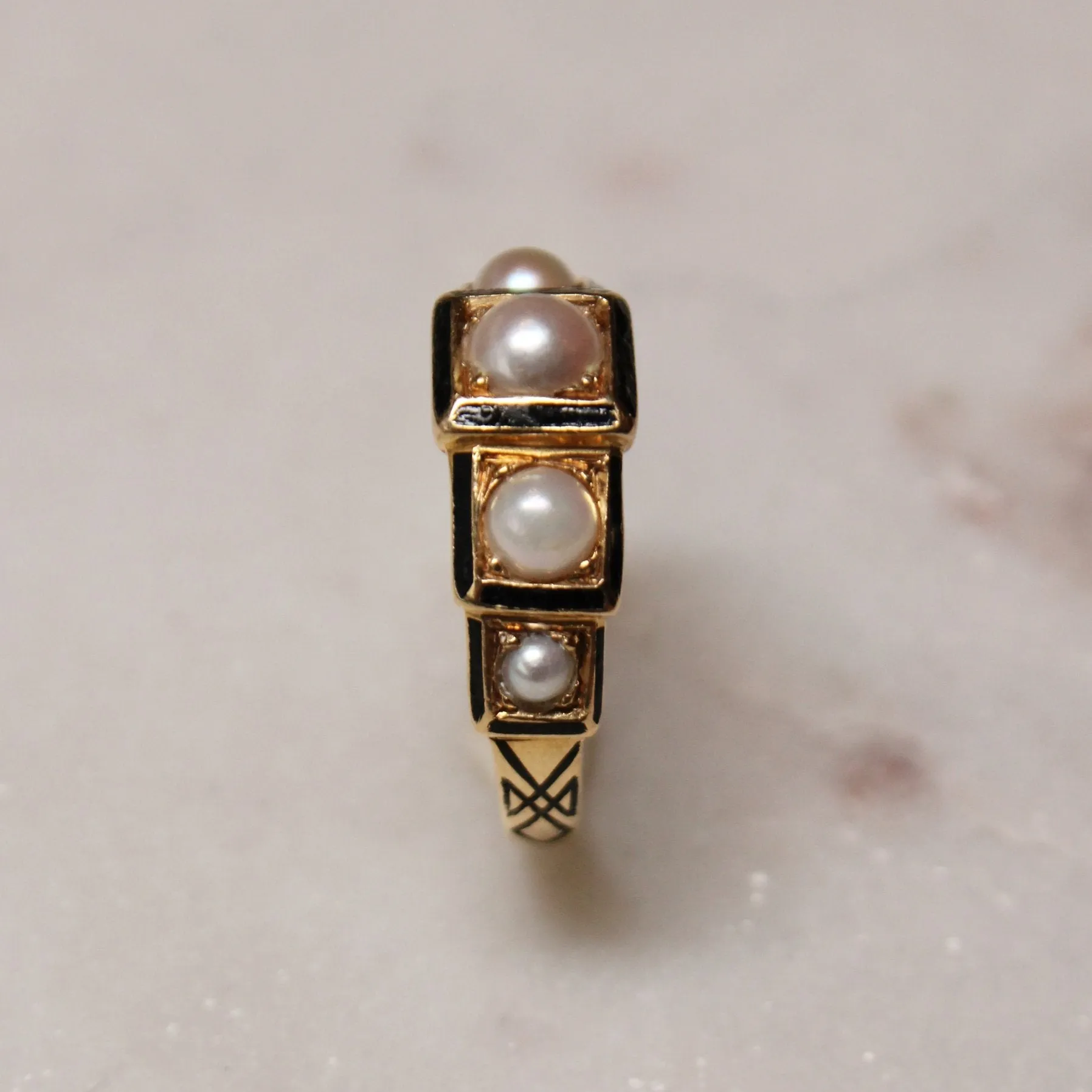 Victorian 18k Gold x Pearl & Enamel Mourning Quinet