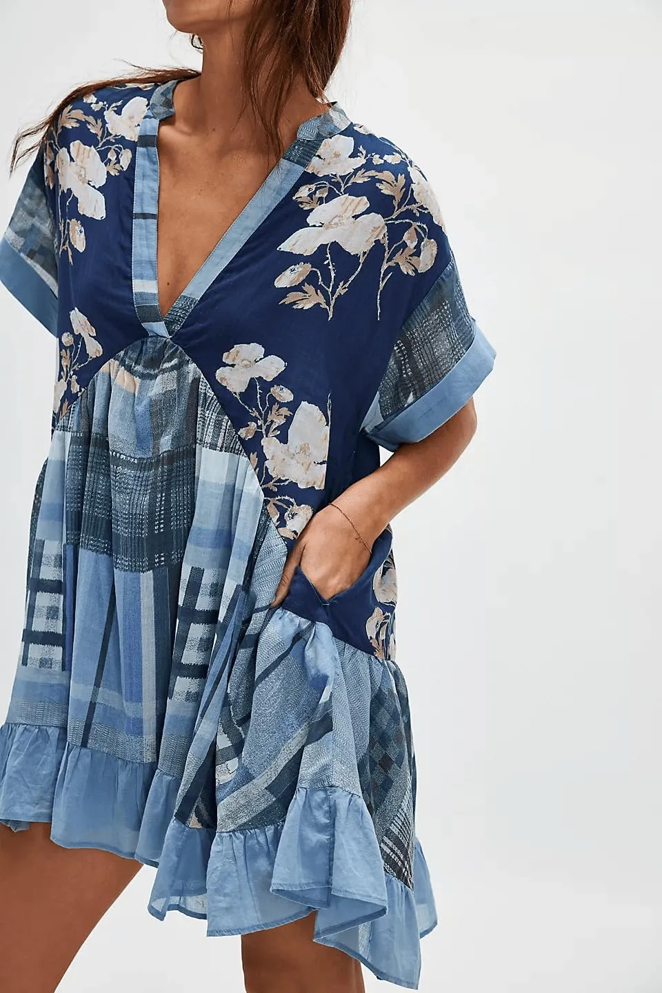Womens Boho Mini Dress Y2k Floral Print Deep V-Neck Puff Sleeve Short Dress 2025 Summer Loose Beach Sundress